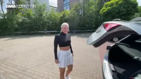 Beautiful german Slut Lara Cumkitten peeing in public
