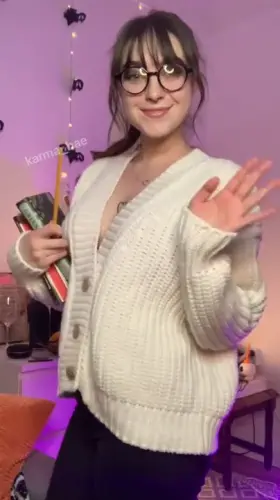 Smart and Creative Girl🥰 ( Get More Content Of her In Comments )