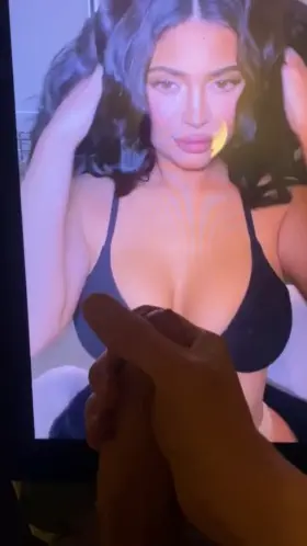 Kylie Jenner Cumshot Tribute
