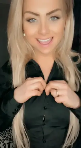 Hi Cutie Babe here looking for fun 😜😈