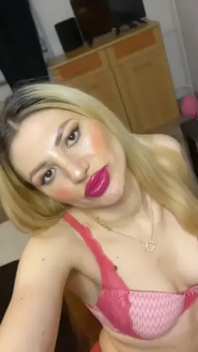 Started to show my tits in the internet😝