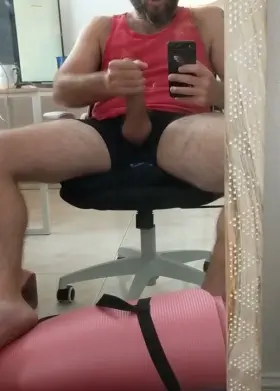 Had to WORK IT OUT to focus on my workout...