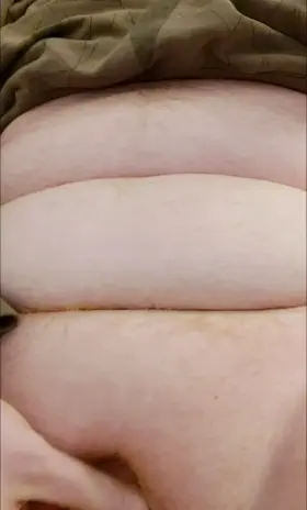 Anyone here into FTM? Here's a vid of me playing with my little cock 🥴 enjoy