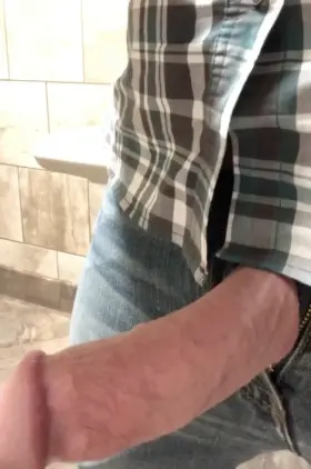 Showing off my massive fat throbbing cock in a store bathroom 😈🍆