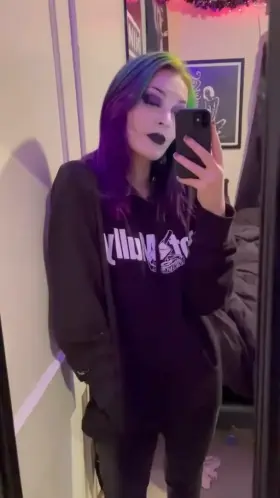 This subreddit was made for e-sluts like me 🖤