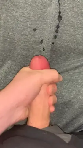 [21] DM me if you’re near LA, top looking for a bottom to breed ✊