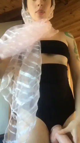 I know that you wanna be fucked 😘