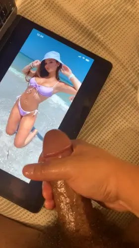 Let’s expose carly D getting my cum , tight body , nice tits , great face 💦💦