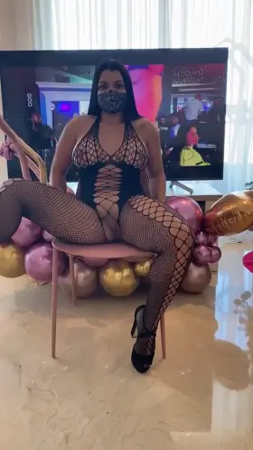 If you were hubbys friend, would you be tempted to let me ride you ?