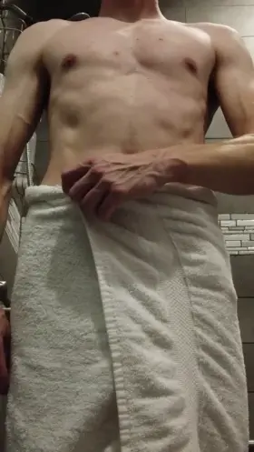 Slow-(M)o HQ Towel Drop! 🚿