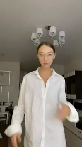 My ex said I was too skinny to ride his face, would you let a thick girl like me ride yours?