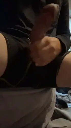 Get this horse cock hard for your wife 😈