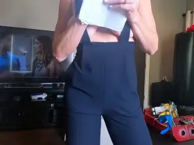 Is this toooooo casual for “business casual” dress code ? [flash]