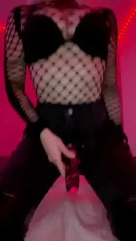 I know you want to suck my cock. Give in and submit [F]