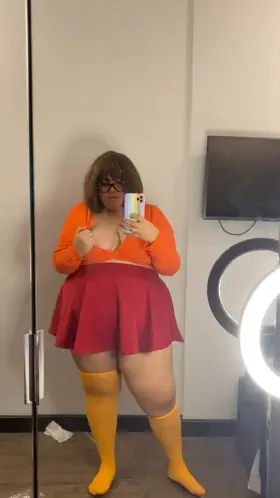 I think the world needed a BBW velma! Do you agree? 😉