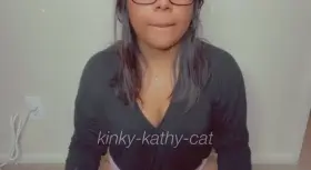 ✨ throat goat✨ full video on my paid platforms 🖤 i’m a young mom and student who loves to get kinky and posting it for you to see 🖤