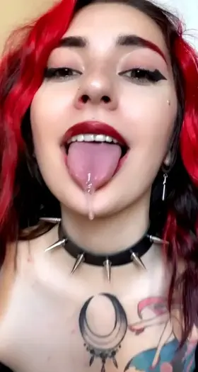 playing with my saliva! she looks like a slime lol😳