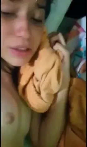 🔥🥰Cute GF Enjoying her First time painful experience in OYO Room 