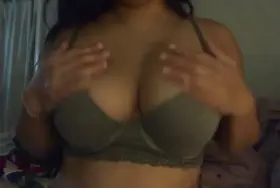 Hawaiian-Japanese titties shouldn’t be stuck in smalls bras, don’t you agree?