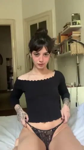 if i made you stop scrolling say goodnight >:( 💗